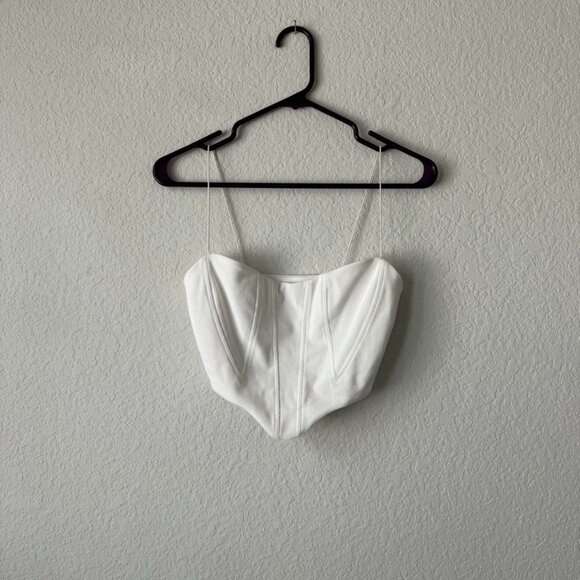White corset detail tank🤍☁️ - Picture 1 of 7